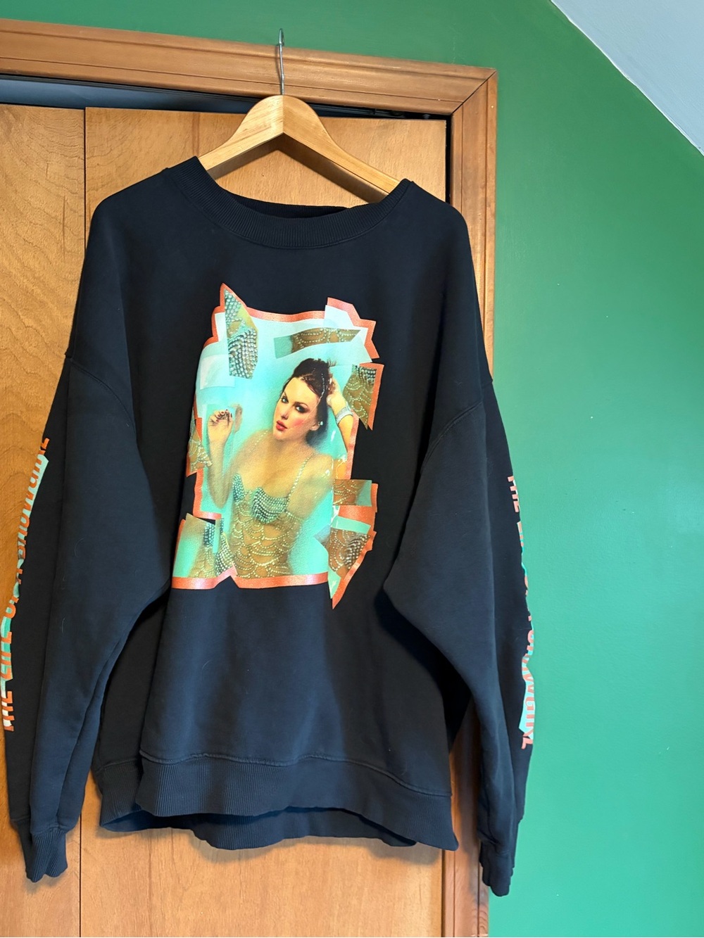 Taylor Swift sweatshirt